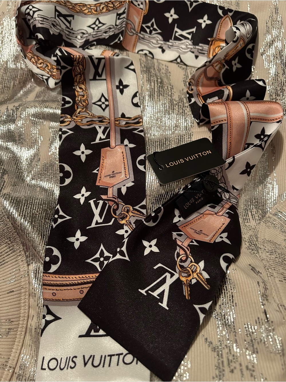 Louis Vuitton Black & White Monogram 100% Silk Twilly Scarf! Stunning